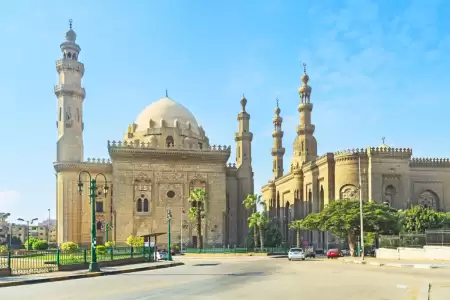Day tour to islamic and christian cairo